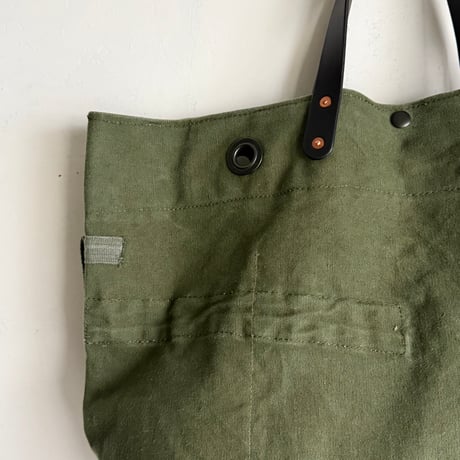 #3501 1970s Duffle Messenger Bag