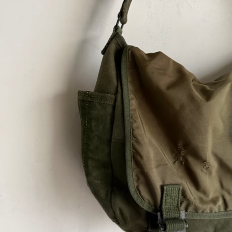 #3513 1960-70s Duffle Field Bag w/Flap