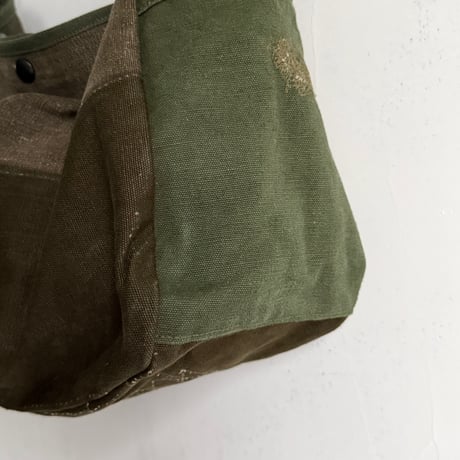 #3511 1970s Canvas Field Bag