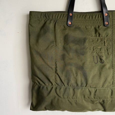 #3439 1650s Nylon Duck Duffle Tote