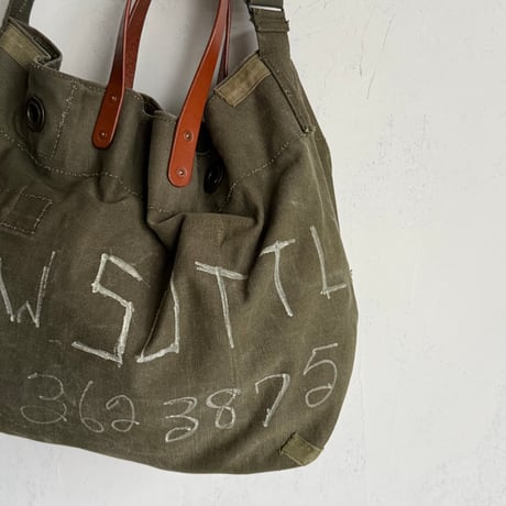 #3476 1940-50s Duffle Shoulder Bag
