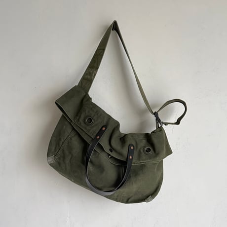#3510 1980 Duffle Messenger Bag
