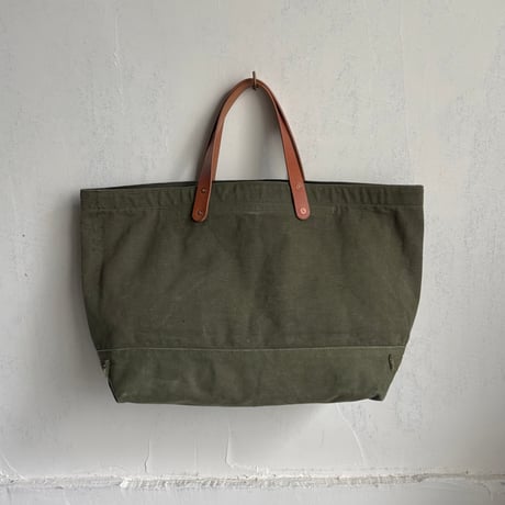 #3524 1950-60s Duffle Tote