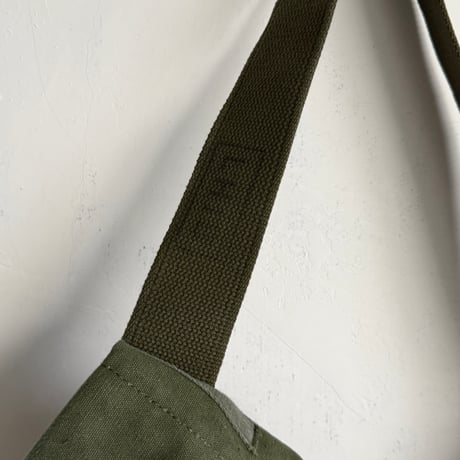#3501 1970s Duffle Messenger Bag