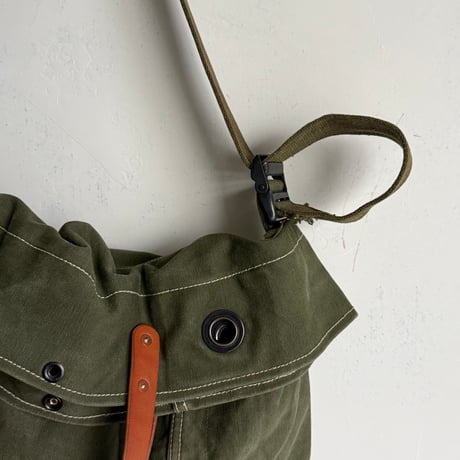 #3515 1950s Duffle Messenger Bag