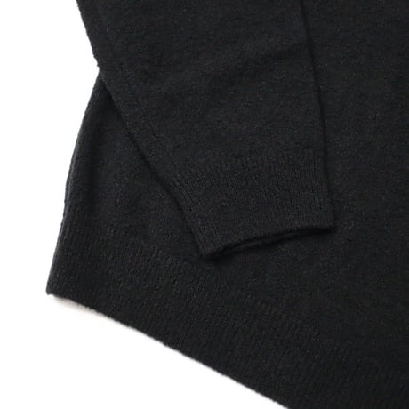 ATON（エートン）"WOOL MINI BOUCLE ZIP UP POLO SWEATER"
