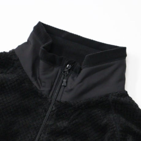 DAIWA PIER39（ダイワ ピア39）"TECH MIL FLEECE JACKET"