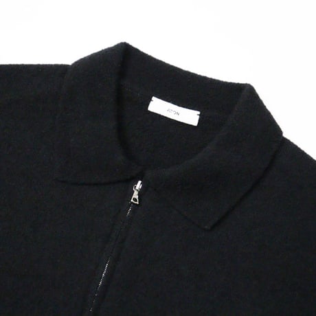 ATON（エートン）"WOOL MINI BOUCLE ZIP UP POLO SWEATER"