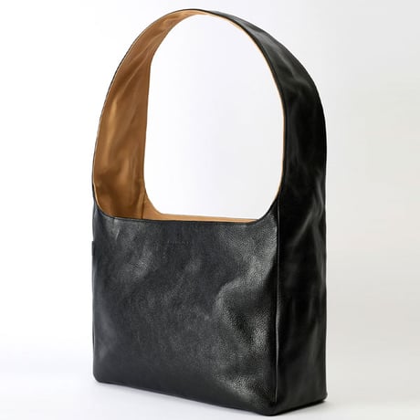 OUR LEGACY（アワー レガシー）"GRANDE BRICK BAG - Deep Black Leather"