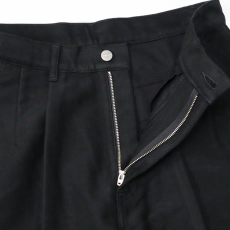 Graphpaper（グラフペーパー）"Cotton Double Serge Two Tuck Tapered Pants"