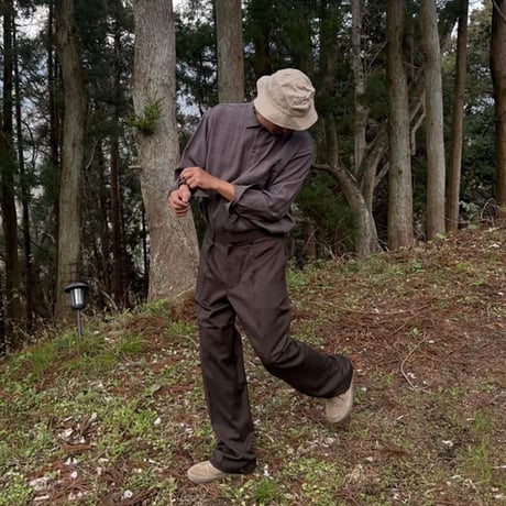 BROWN by 2-tacs（ブラウン バイ ツータックス）"Straight slacks - Air Forza Twill"