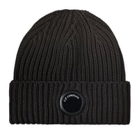 C.P. Company（シーピーカンパニー）"EXTRAFINE MERINO WOOL LENS BEANIE - BLACK"