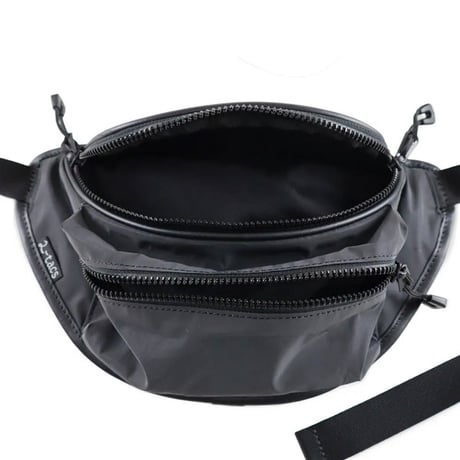 BROWN by 2-tacs（ブラウン バイ ツータックス）"Waist pouch "