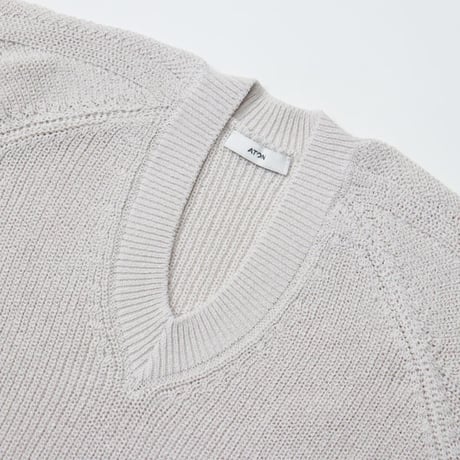 Ladie's / ATON（レディース エートン）"WOOL COVER V-NECK SWEATER"