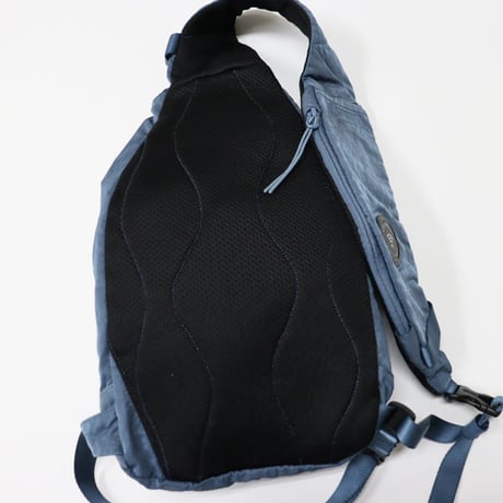 C.P. Company（シーピーカンパニー）"NYLON B CROSSBODY BACKPACK - ORION BLUE"