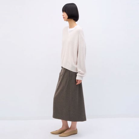Ladie's / ATON（レディース エートン）"WOOL COVER V-NECK SWEATER"