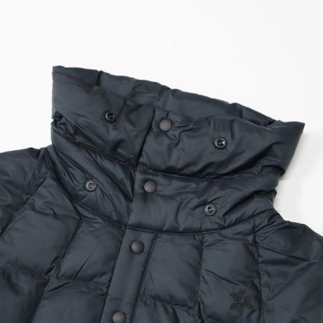 Goldwin（ゴールドウィン）"PERTEX QUANTUM TFC Dot Insulated Jacket"