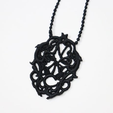 Ladie's / Nigel Cabourn WOMAN（ナイジェルケーボン ウーマン）"ANTIQUE LACE INITIAL LONG NECK"