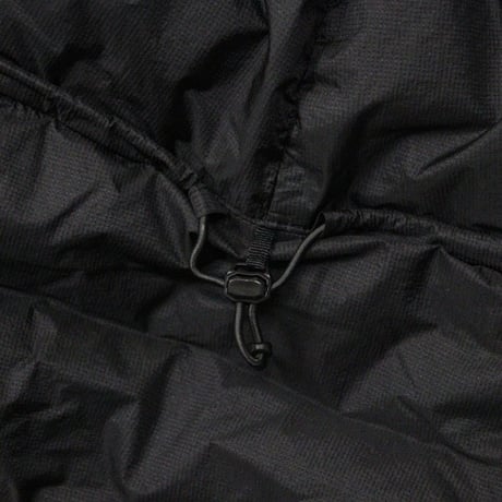 C.P. Company（シーピーカンパニー）"DOWN SHIELD LENS HOODED PUFFER"