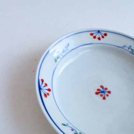 米満麻子　つる草と実り 4.5寸リム皿