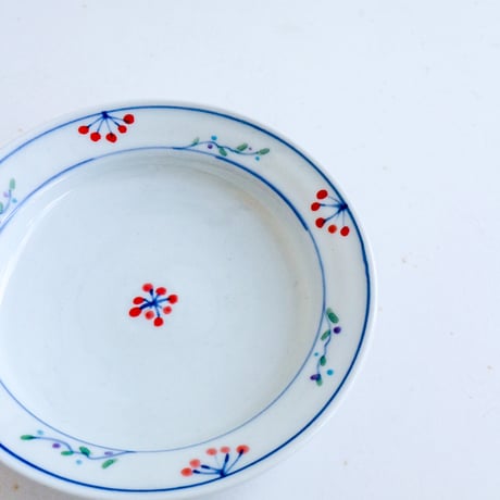 米満麻子　つる草と実り 4.5寸リム皿