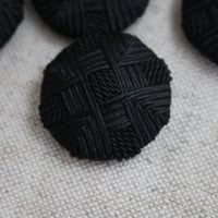 黒糸巻き上げ丸ボタン（C）27㎜  フランスアンティークボタン