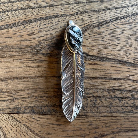 【LYNCH SILVERSMITH】 LNC312 FEATHER(L)  WHITE BUFFALO