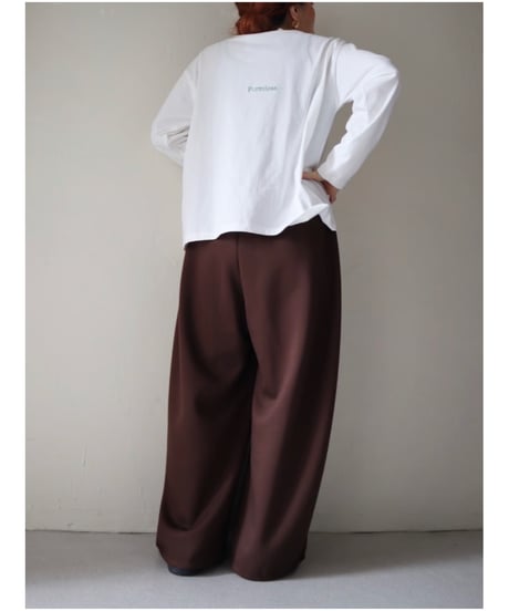 ピグメントフラワーデザイン長袖Tシャツ