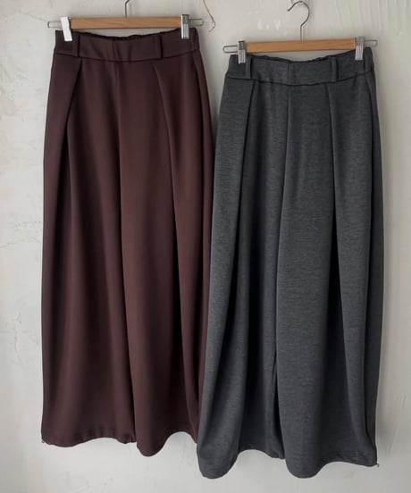 ボンディングタックパンツ
