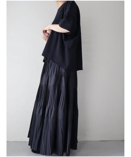 5分袖Tシャツ