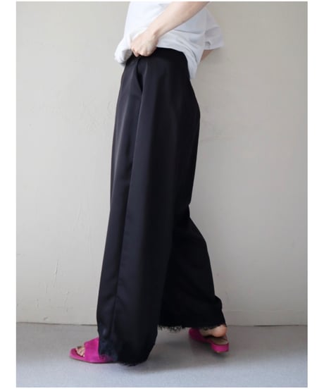 サテンレースパンツ