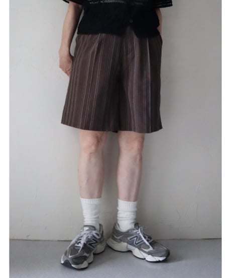 ストライプハーフタックワイドパンツ