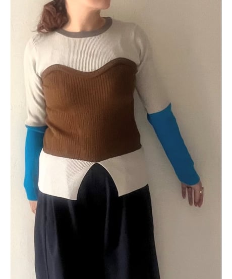 ビスチェレイヤードニット