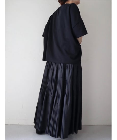 5分袖Tシャツ
