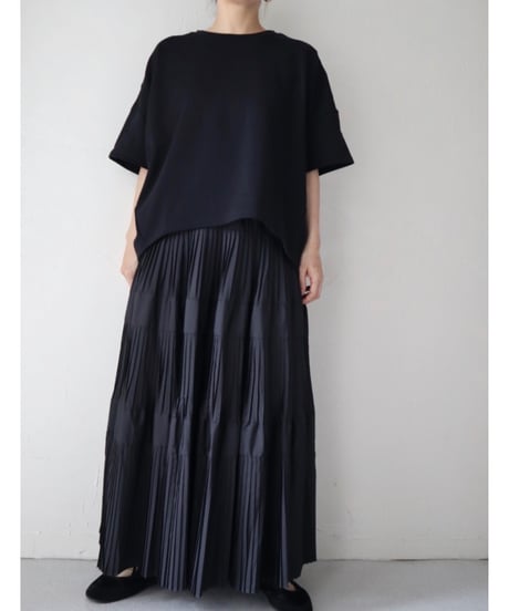 5分袖Tシャツ