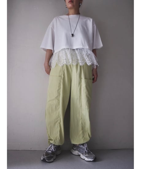 裾レースTシャツ