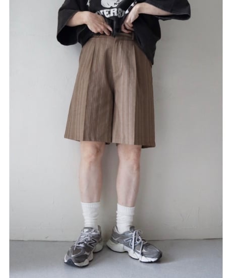 ストライプハーフタックワイドパンツ
