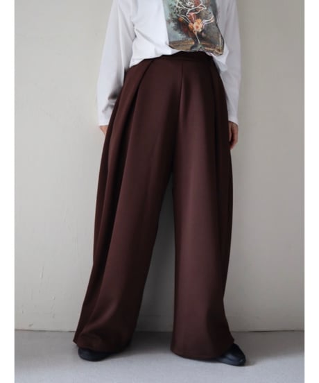 ボンディングタックパンツ