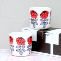マリメッコ marimekko　＜Vihkiruusu＞コーヒーカップ2個セット（レッド×ライラック）アジア限定