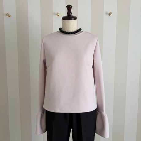 9-162    マカロンピンク　袖フリルトップス　Ｍ