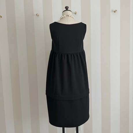 8-094      黒ハニカム　Mieワンピース　Ｍ