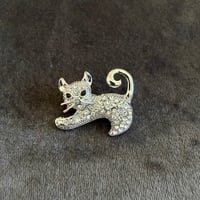 B015  ブローチ　ねこ