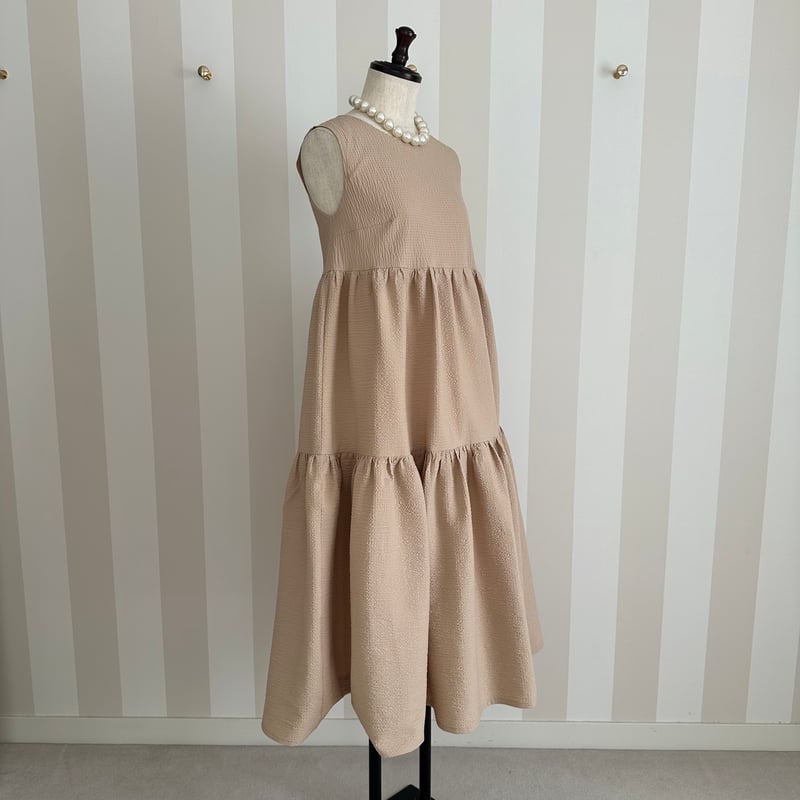 アナスイミニ　ベージュ ティアードワンピース カットソー150cm 7-080 ベージュ ティアードワンピース SM | capriciousmie