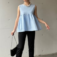 8-031    クリームブルー　ペプラムトップス　Ｍ