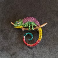 B005  ブローチ　カメレオン