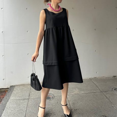 8-094      黒ハニカム　Mieワンピース　Ｍ