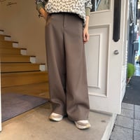 UPHORICA バレルレッグパンツ