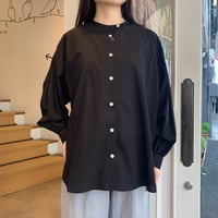 HUIS. ゆるふわコットンバルーンスリーブブラウス