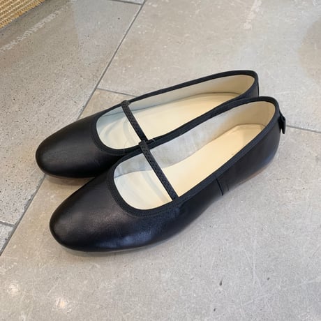 A.P.C. バレエシューズ