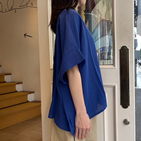 HUIS.　極細コットンラミースクエアワイドシャツ（限定生産）
